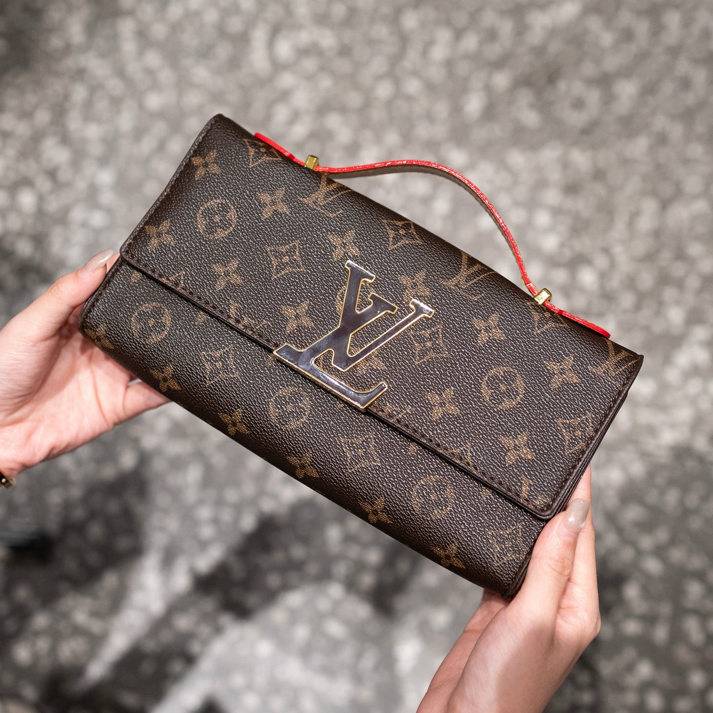 Bolsa sofisticada de couro: onde o luxo encontra o estilo
