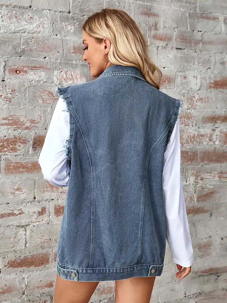 Cardigan Sem Mangas em Denim Lavado