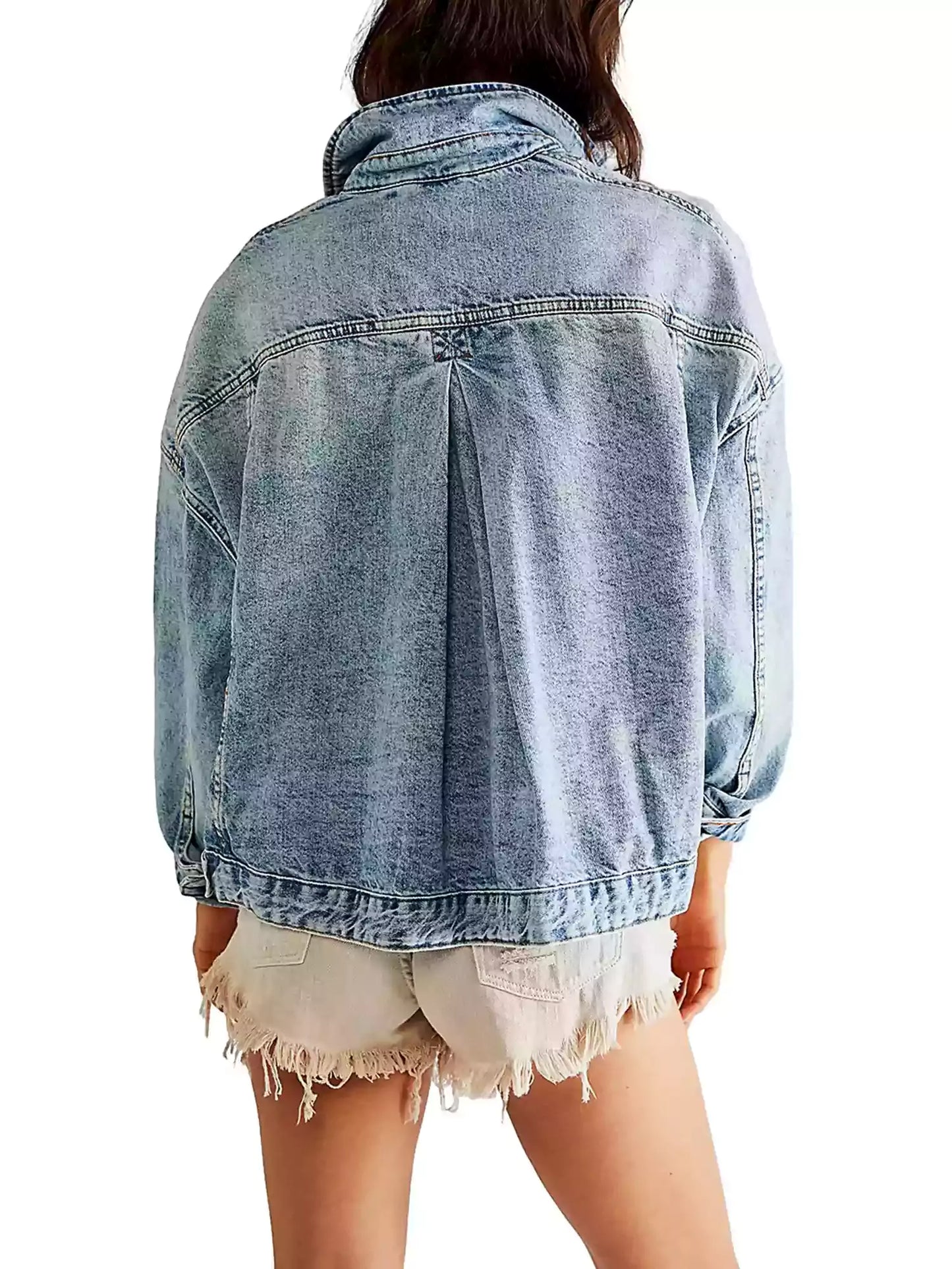 Conjunto de três peças de jaqueta, camiseta e minissaia