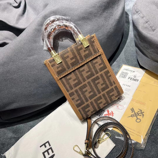 Bolsa de mão de couro para a sofisticada moderna