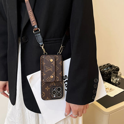 Lou Chain Chain Chain Brown iPhone Case