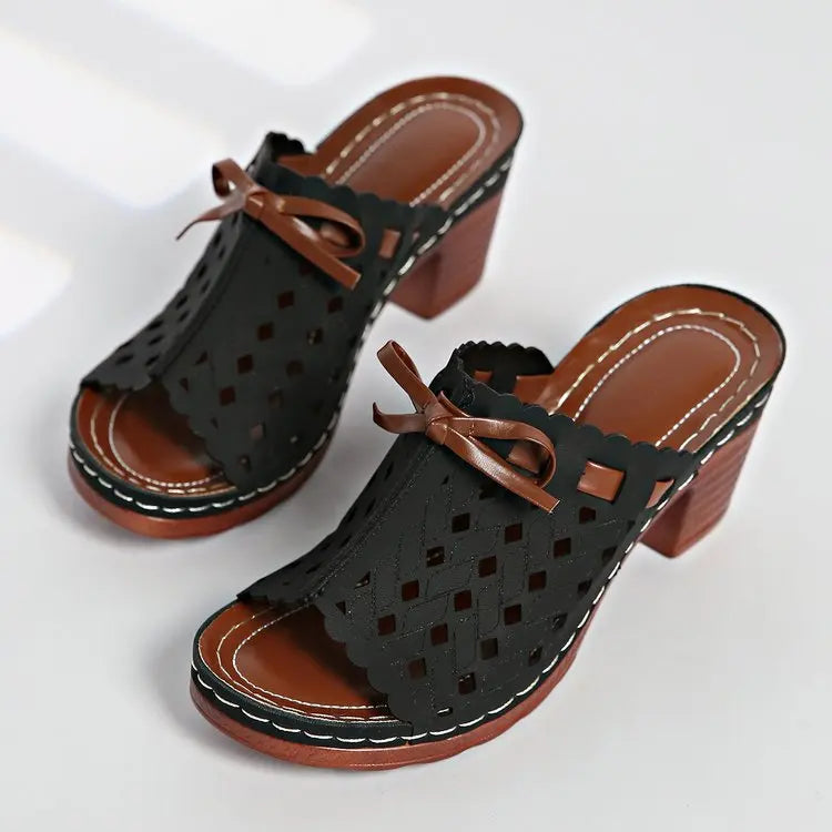 Serina Cutout Mule