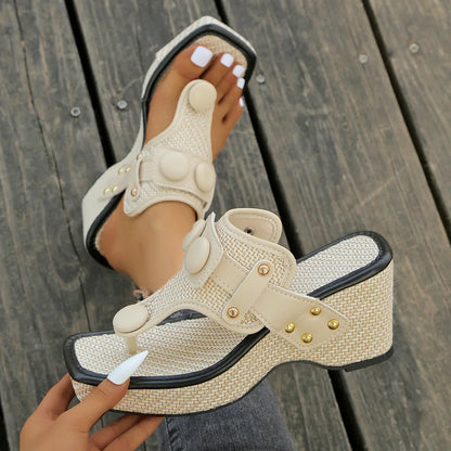 Melvina Gloss Slides